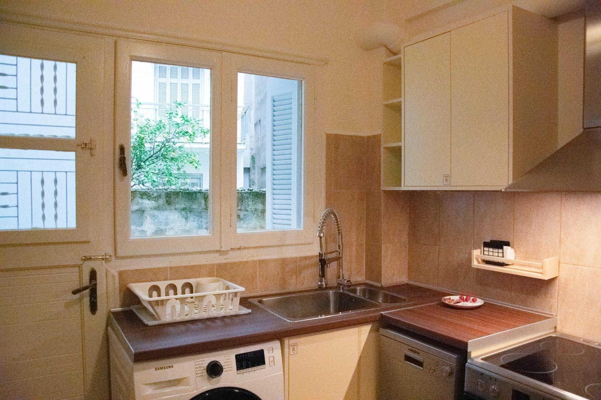 Spacious Modern Apartment In Pagkrati Athens Ngoại thất bức ảnh
